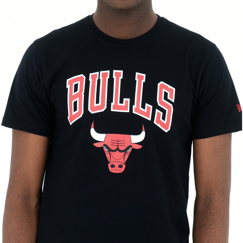 Camiseta manga corta negra de Chicago Bulls NBA de New Era: Caphunters.es