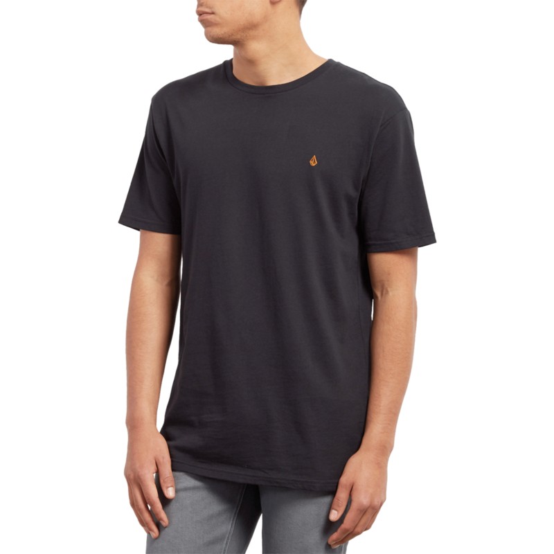 camiseta-manga-corta-negra-con-logo-naranja-de-corte-largo-stone-blank-black-de-volcom