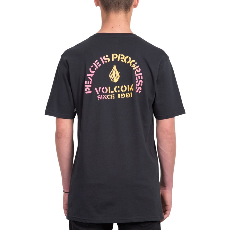 camiseta-manga-corta-negra-peace-is-progess-black-de-volcom