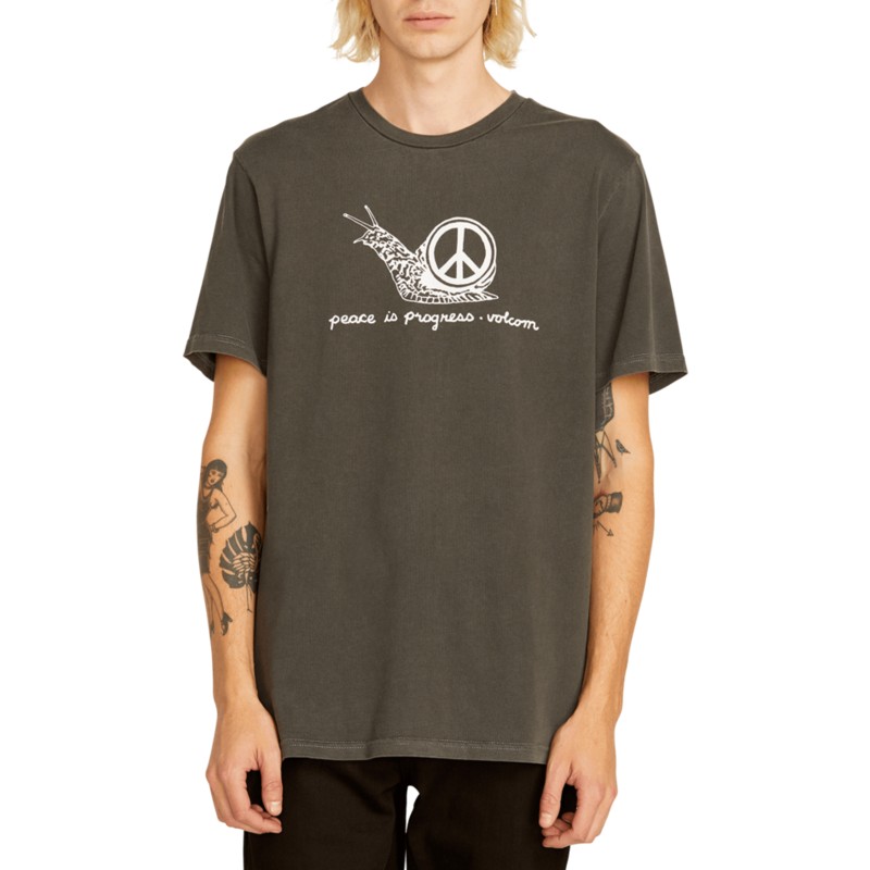 camiseta-manga-corta-negra-peace-is-progress-black-de-volcom