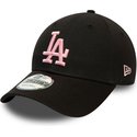 gorra-curva-negra-ajustable-con-logo-rosa-9forty-league-essential-de-los-angeles-dodgers-mlb-de-new-era